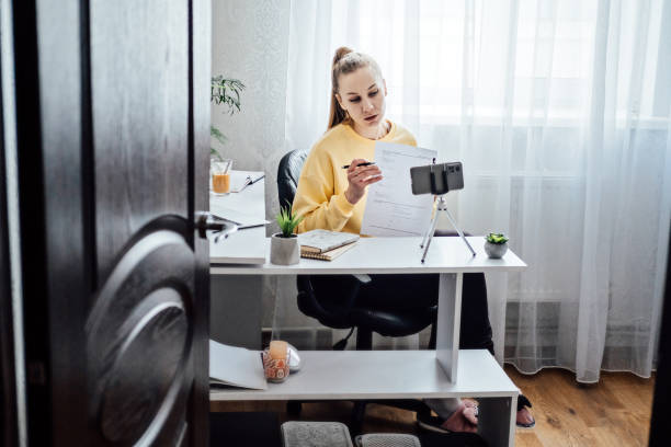 How to Turn Your Side Hustle into a Full-Time Business Full-Time Business